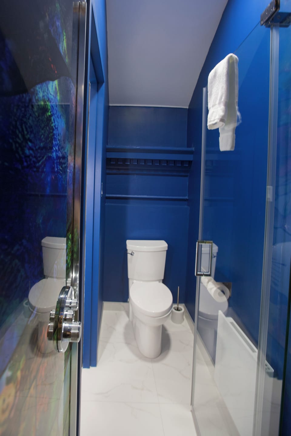 Shower, towels