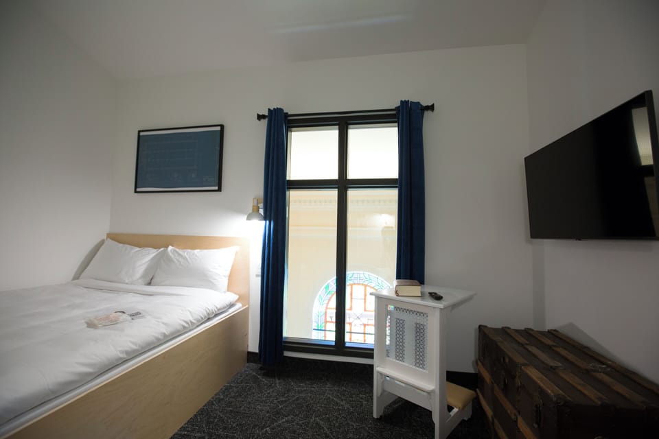 Standard Room, Resort View | Soundproofing, WiFi (free), individually decorated, bed sheets