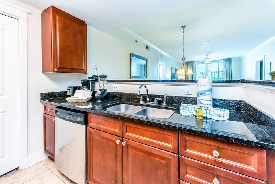 Condo, Multiple Beds (Waterscape 235-A) | Private kitchen | Oven, toaster