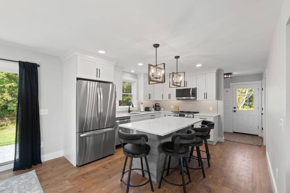 This kitchen is well equipped for your dining and cooking needs! A 12 cup coffee maker lets you make coffee for all of your guests!