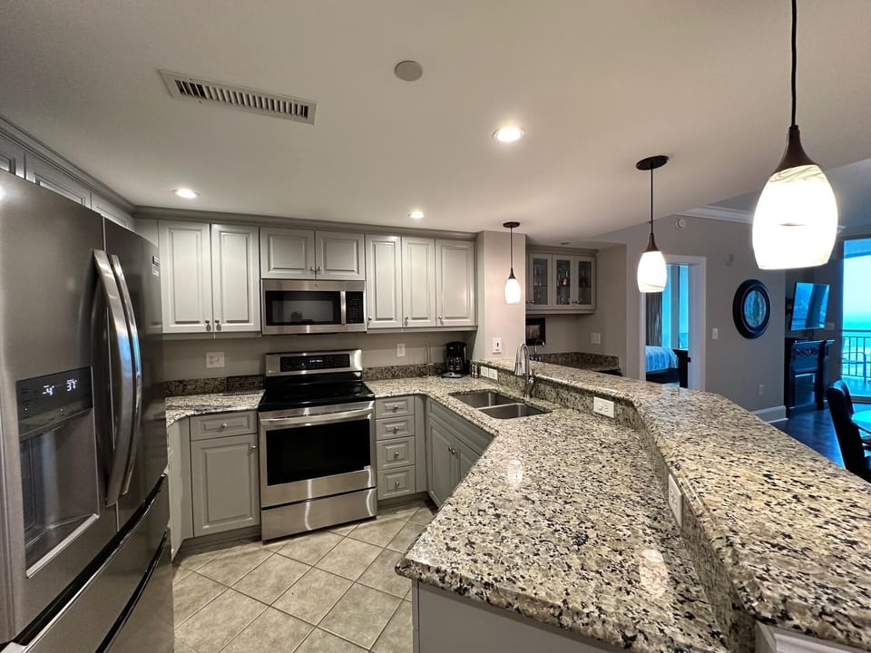 Fully equipped kitchen