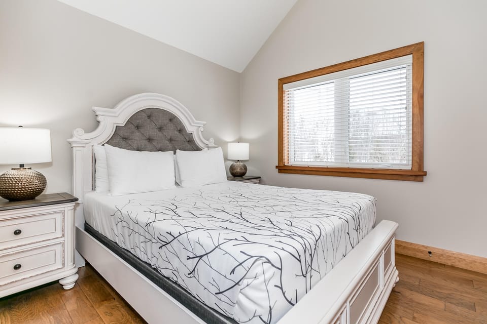 Bedroom - Upper
