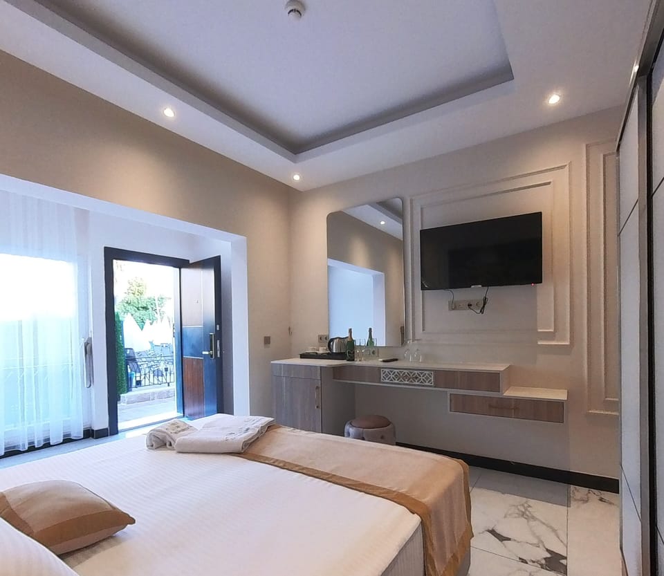 Premium bedding, minibar, in-room safe, individually decorated