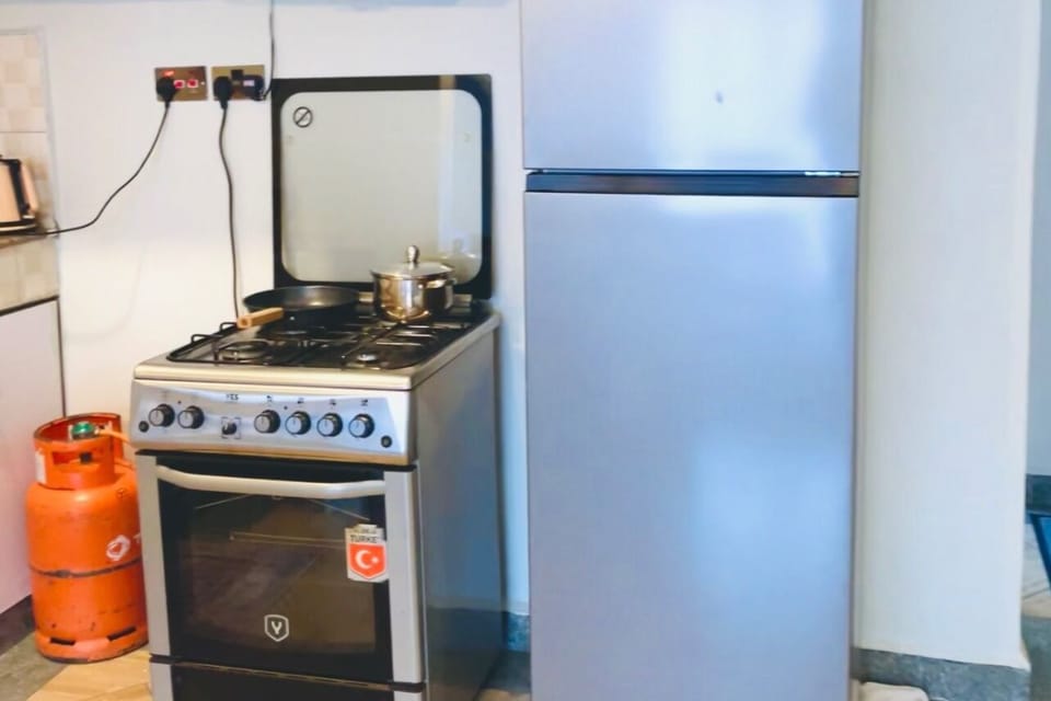 Fully furnished kitchen