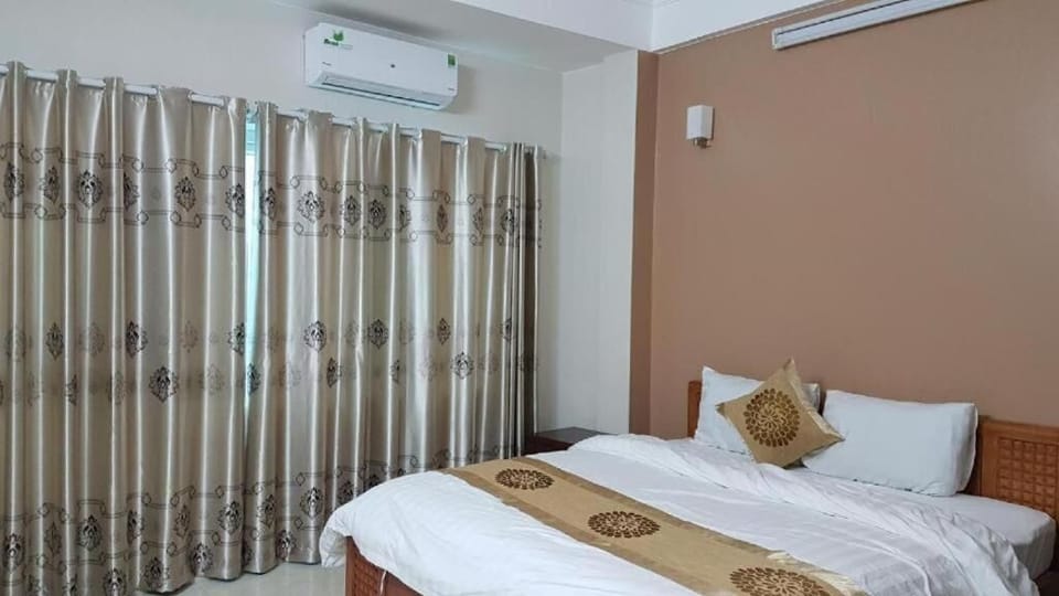 Room | Free WiFi