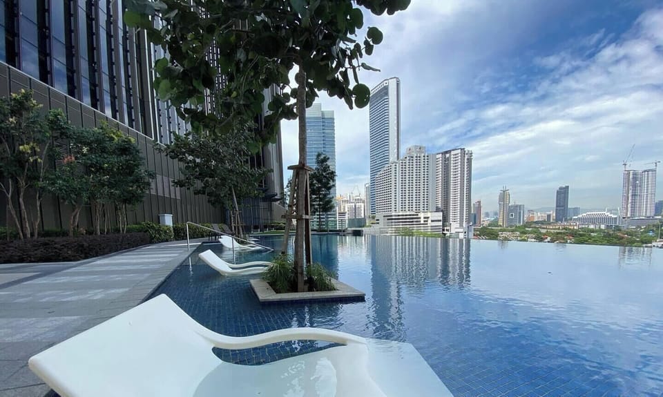 Lap pool at Pavilion Embassy facility floor, our guests get to enjoy swimming, jacuzzi, sauna & steam, a place where you find serenity, health, happiness and relaxation.