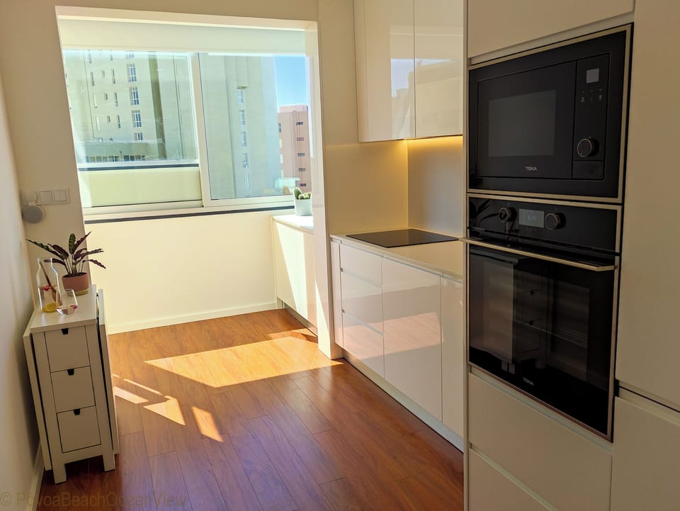 Apartment, 2 Bedrooms, Sea View | Private kitchen | Full-size fridge, microwave, oven, stovetop