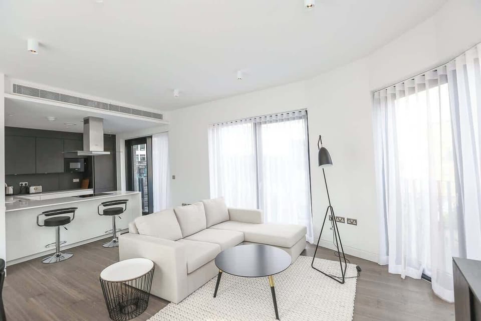 Sofa Set, Centre Table,Table Lamp