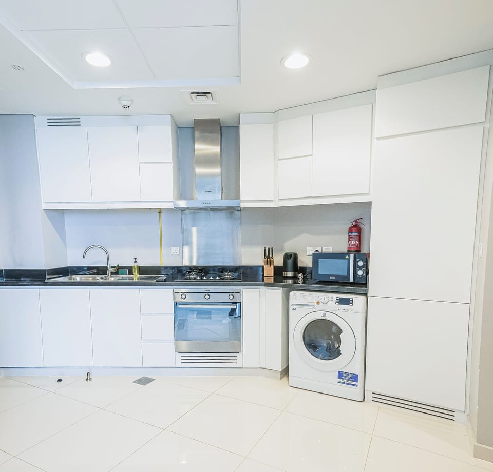 Comfort Studio | Private kitchen | Fridge, microwave, oven, coffee/tea maker