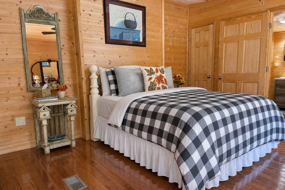 your primary bedroom, you will have a queen-size bed, 