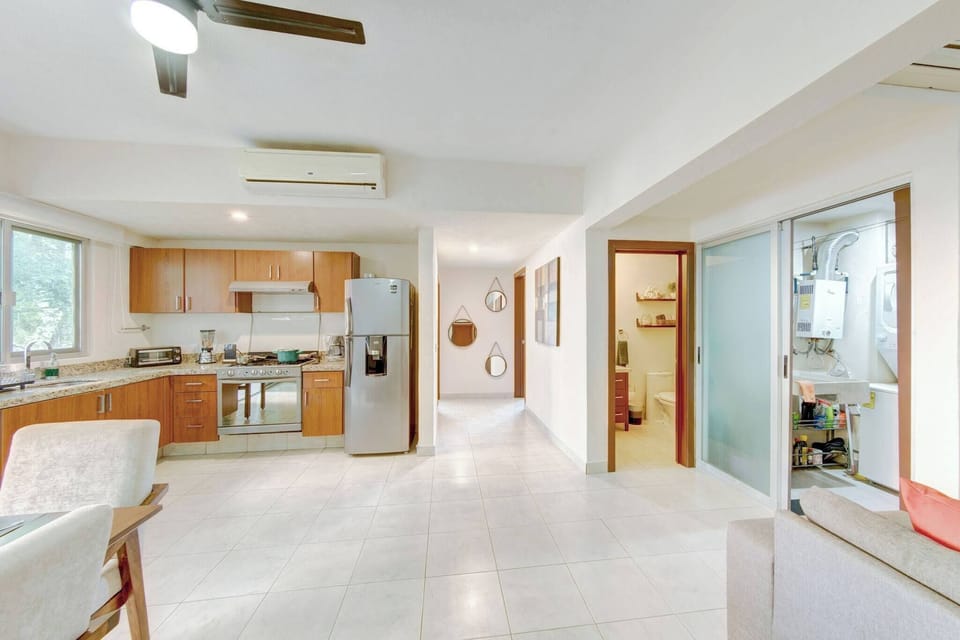 Apartment, 2 Bedrooms, Balcony, Garden View | Hallway