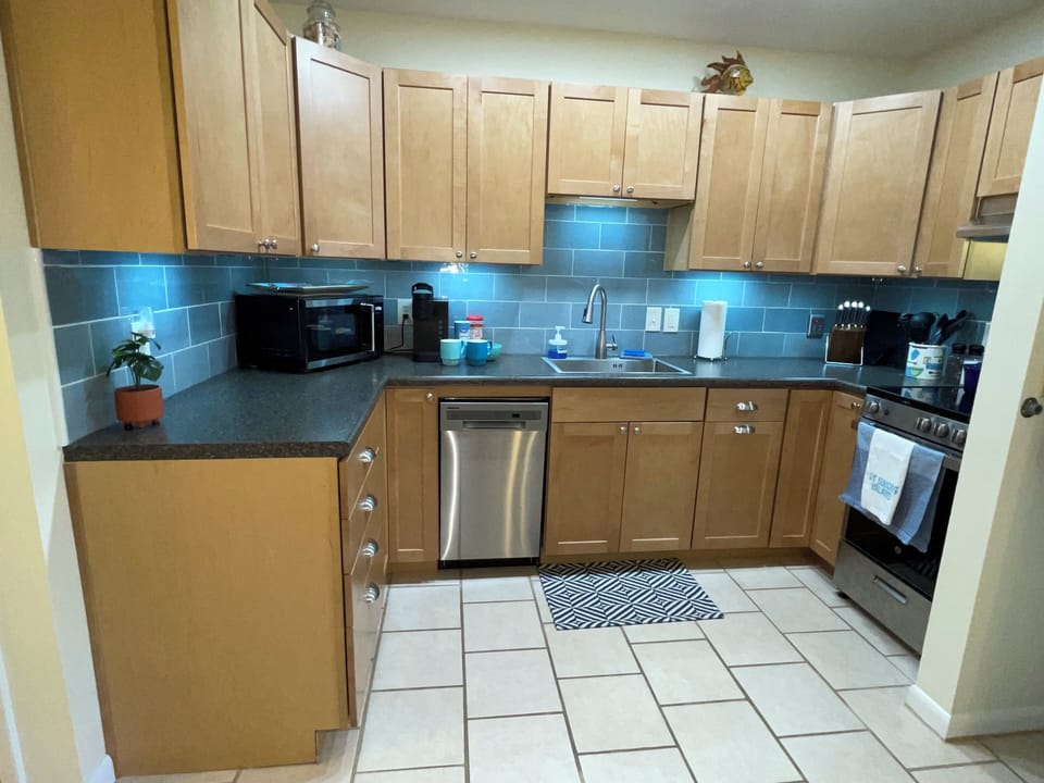 Well equipped kitchen.