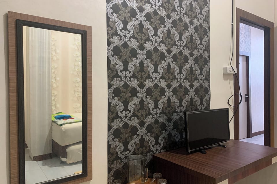 Standard Double Room | WiFi (free), bed sheets