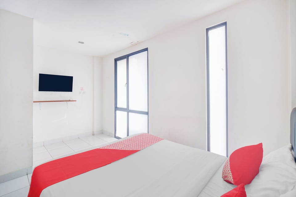 Standard Double Room | Free WiFi, bed sheets