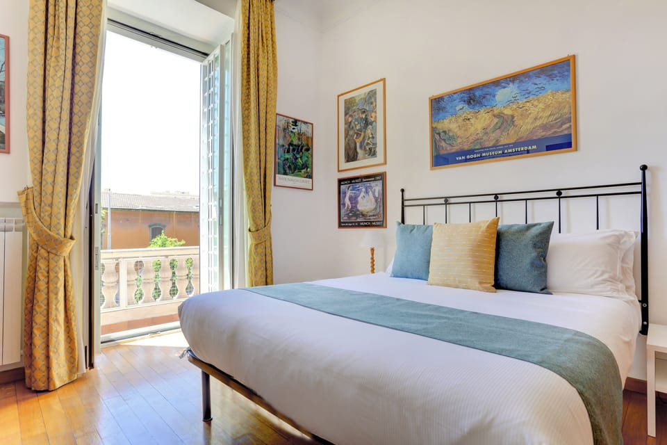 Apartment | 3 bedrooms, iron/ironing board, free WiFi, bed sheets