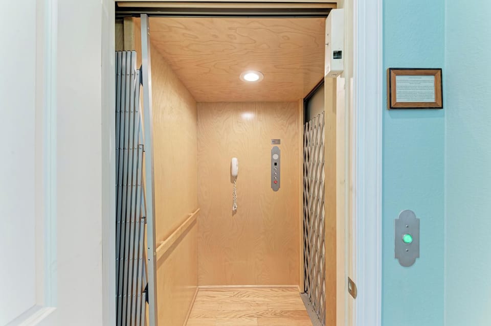 Coquina Sands Elevator