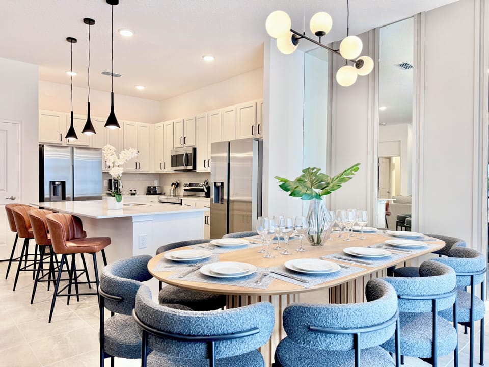 Open-concept kitchen with a dining area.