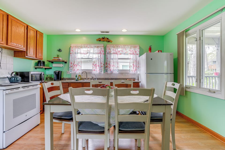 Kitchen | Dining Area | Keurig Coffee Maker