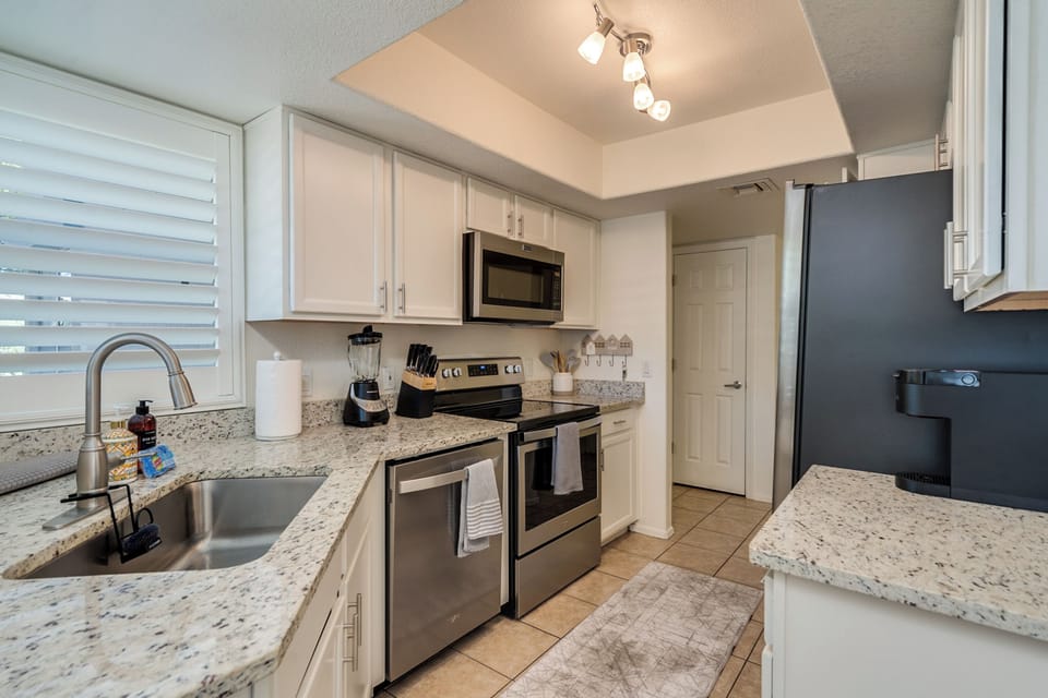 Kitchen all stainless steal appliances