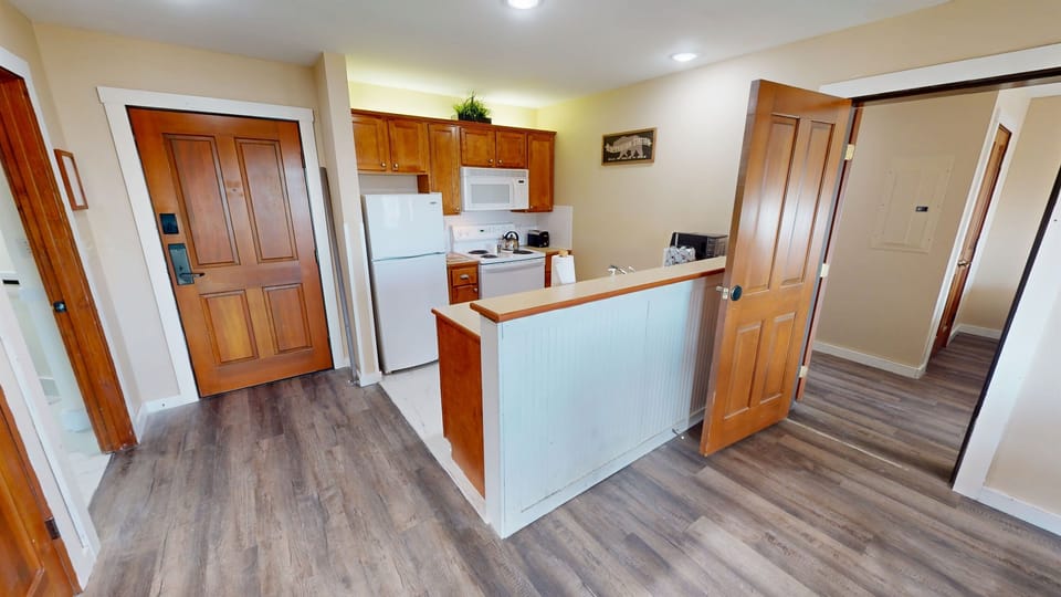 Homey kitchen with everything you need between ski sessions.