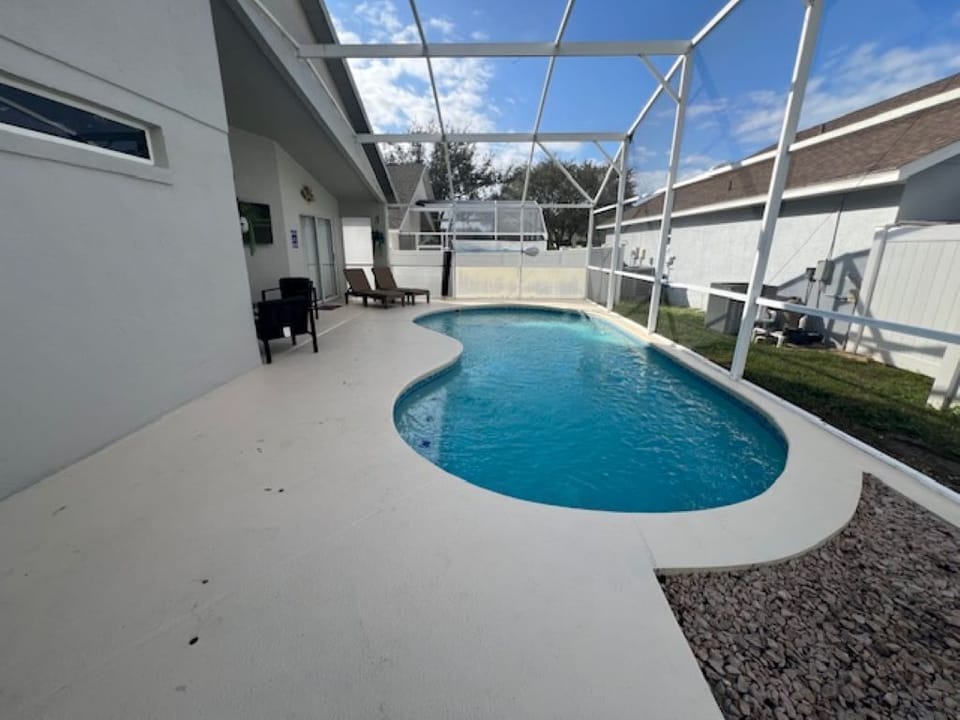 Pool & Deck