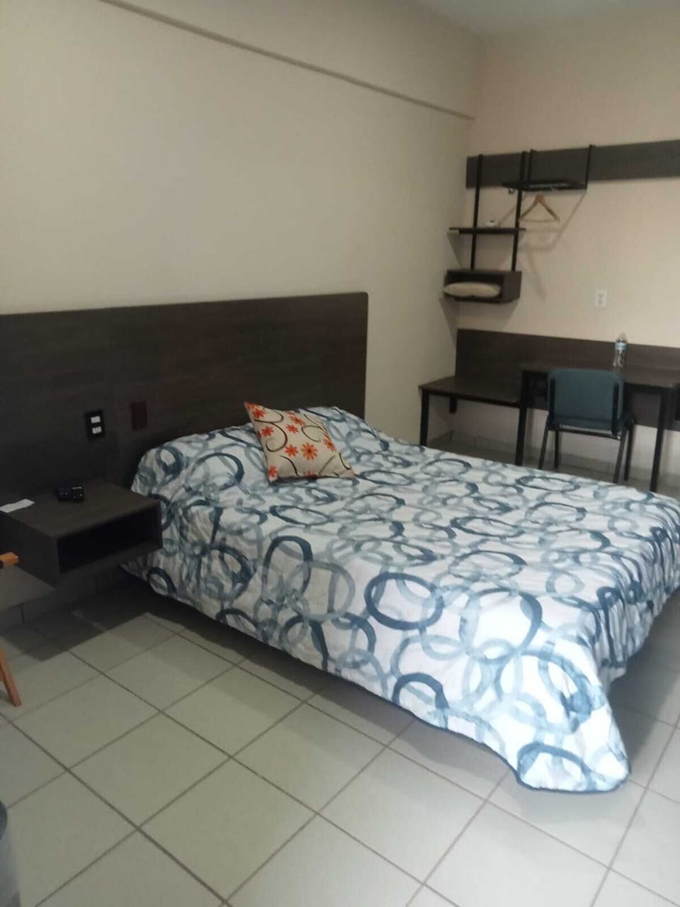 Standard Room, 1 Queen Bed | Desk, laptop workspace, iron/ironing board, free WiFi
