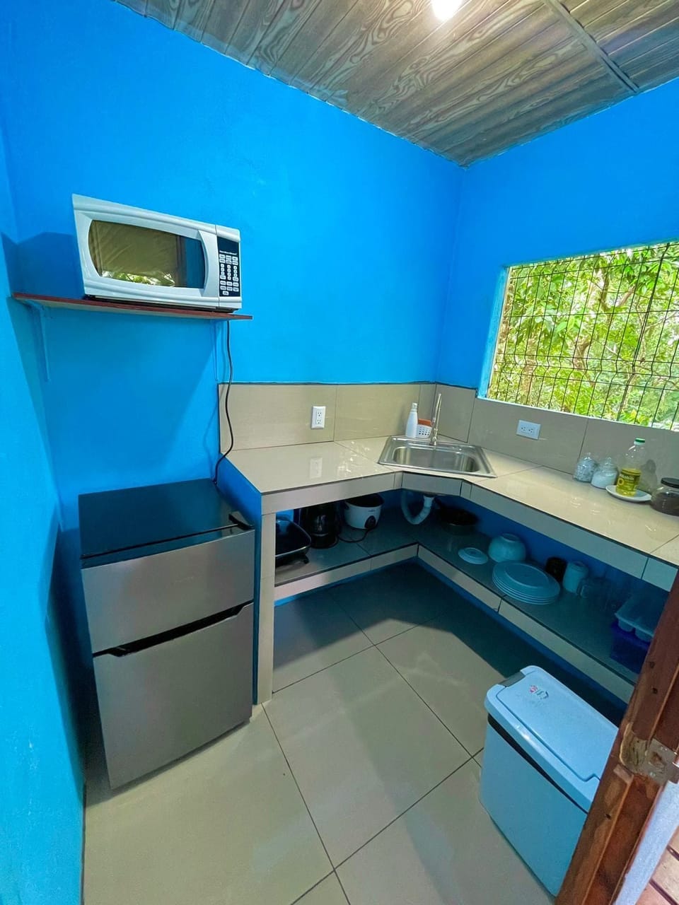 Traditional Cabin, 1 King Bed with Sofa bed, Non Smoking, Kitchen | Private kitchen | Mini-fridge, microwave, dishwasher, rice cooker