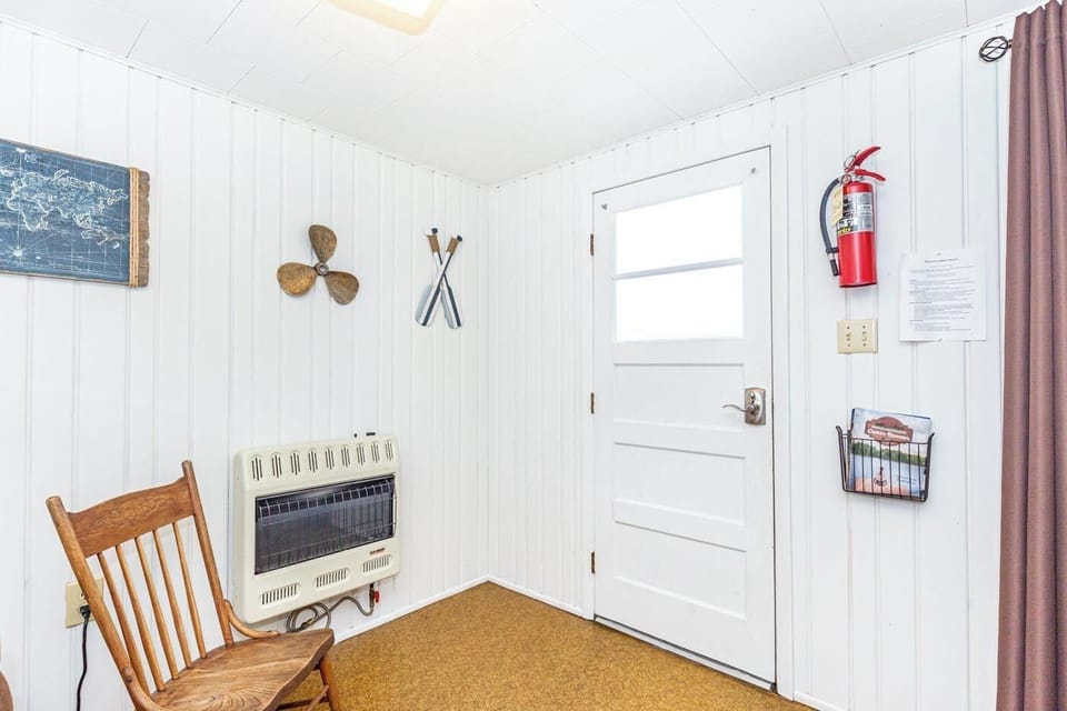 Cabin 2 (27)