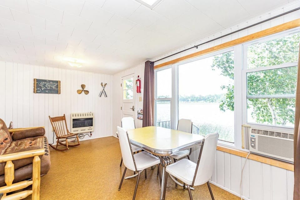 Cabin 2 (26)