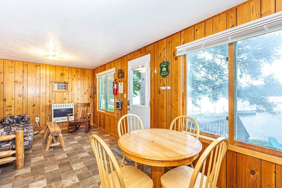 Cabin 3 (12)