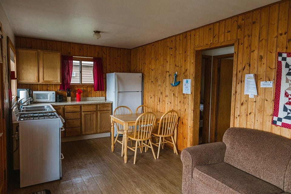 Cabin 4 (13)