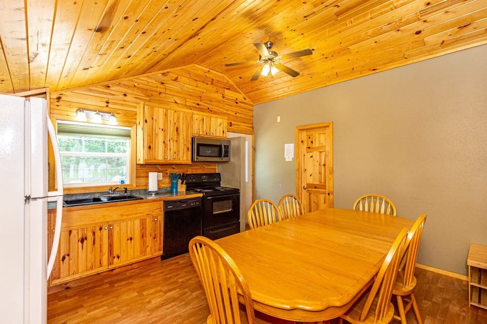 Cabin 6 (32)