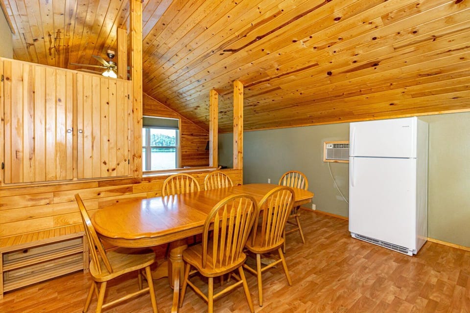 Cabin 6 (28) (1)