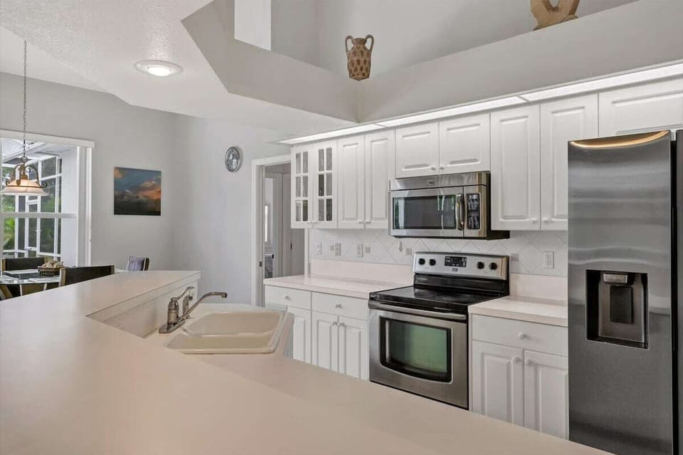 Bar/Kitchen