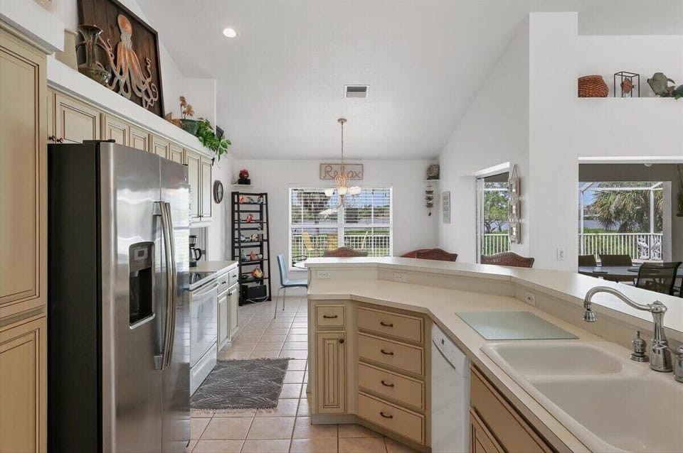 Breakfast nook