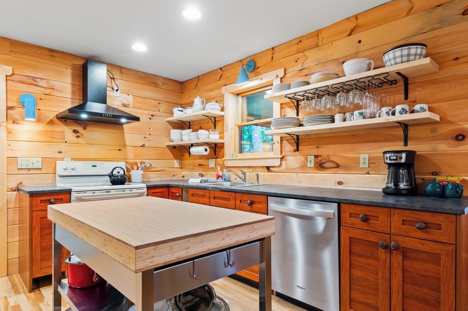 Fully equipped kitchen