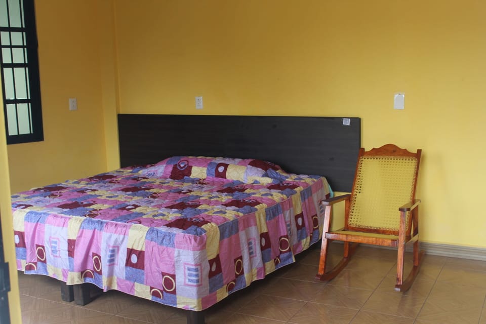 Basic Double or Twin Room | WiFi (free)