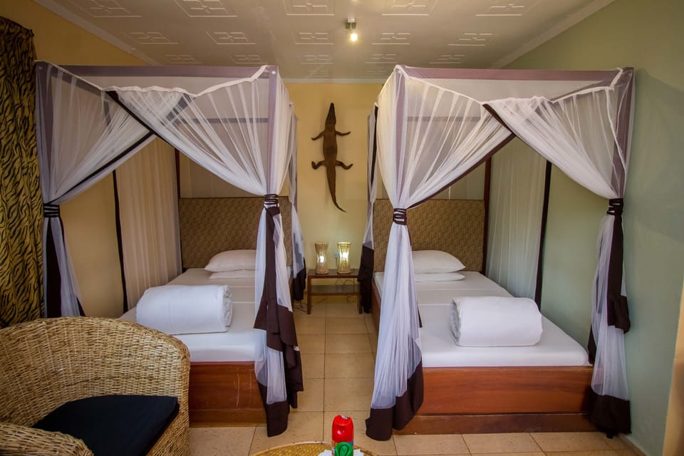 Standard Twin Room | In-room safe, desk, free WiFi, bed sheets