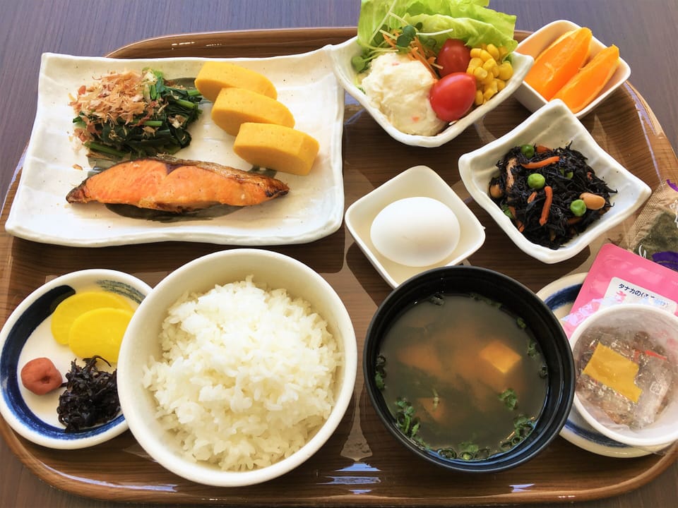 Daily buffet breakfast for a fee