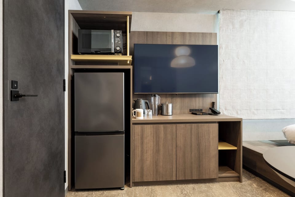 Superior Twin Room, Non Smoking | In-room safe, iron/ironing board, free WiFi, bed sheets