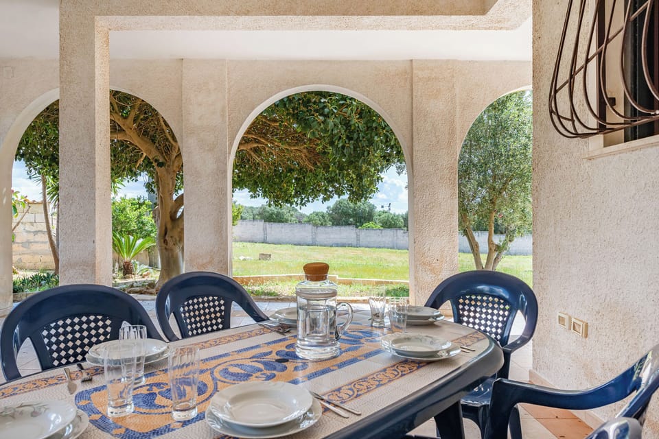 Family Villa, 4 Bedrooms, 2 Bathrooms (Villa Mattalia Relax at Sea) | Outdoor dining