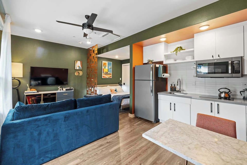 Dining area and kitchenette