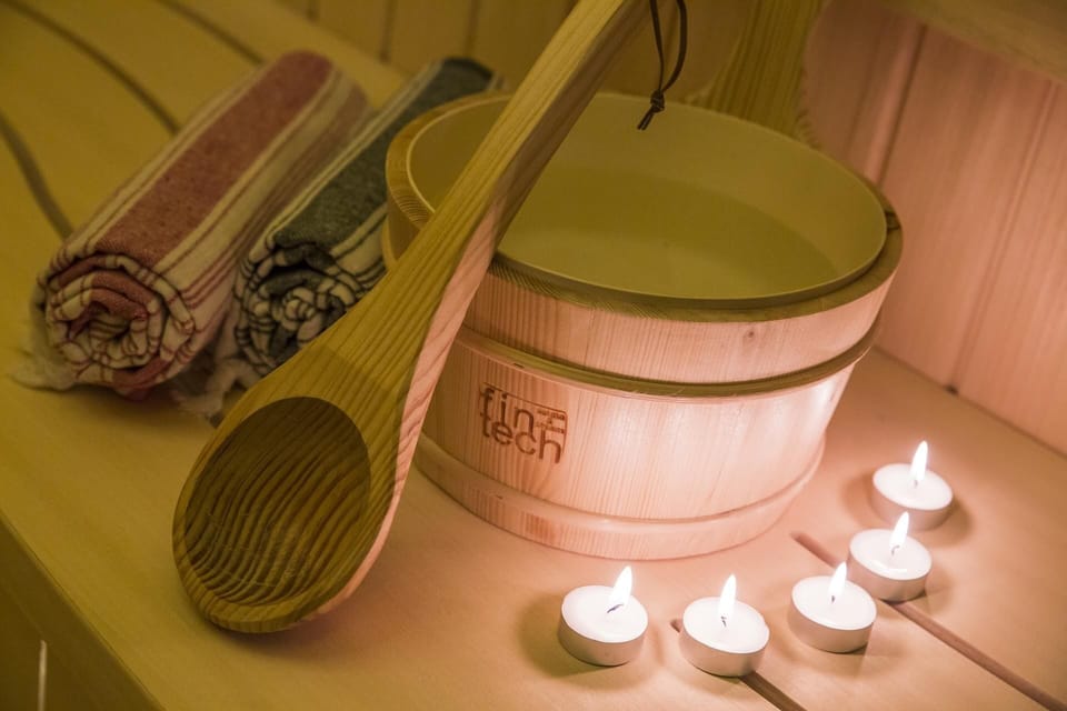 Couples treatment rooms, Turkish bath, body treatments, aromatherapy