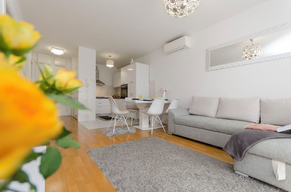 Apartment (A1) | Interior detail