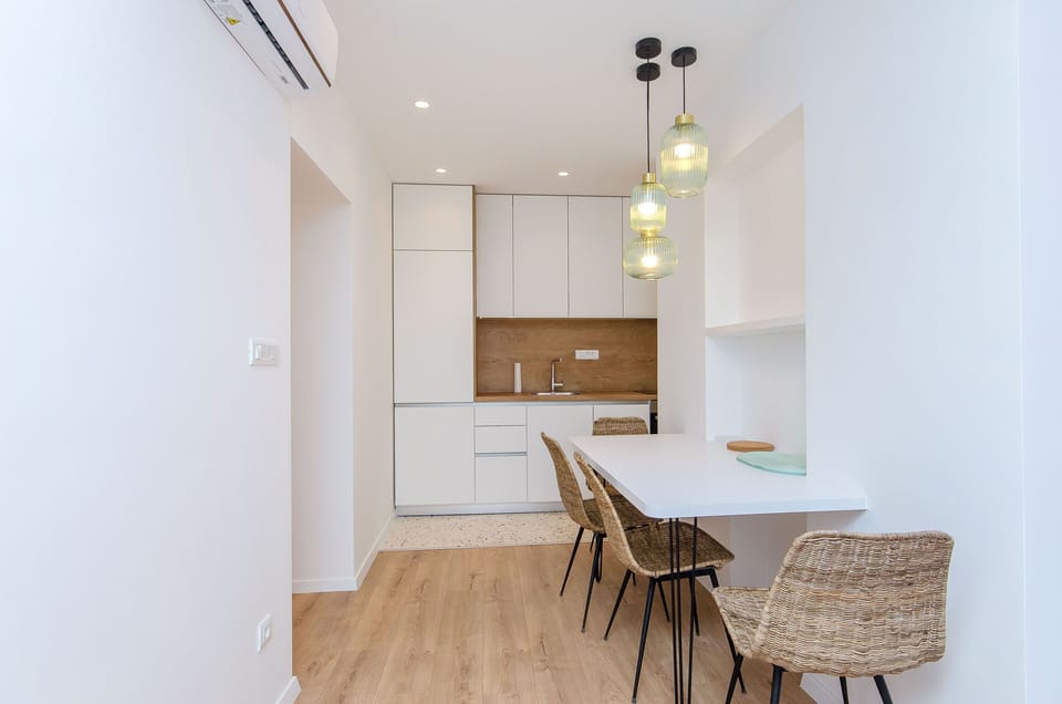 Apartment (A1) | Dining
