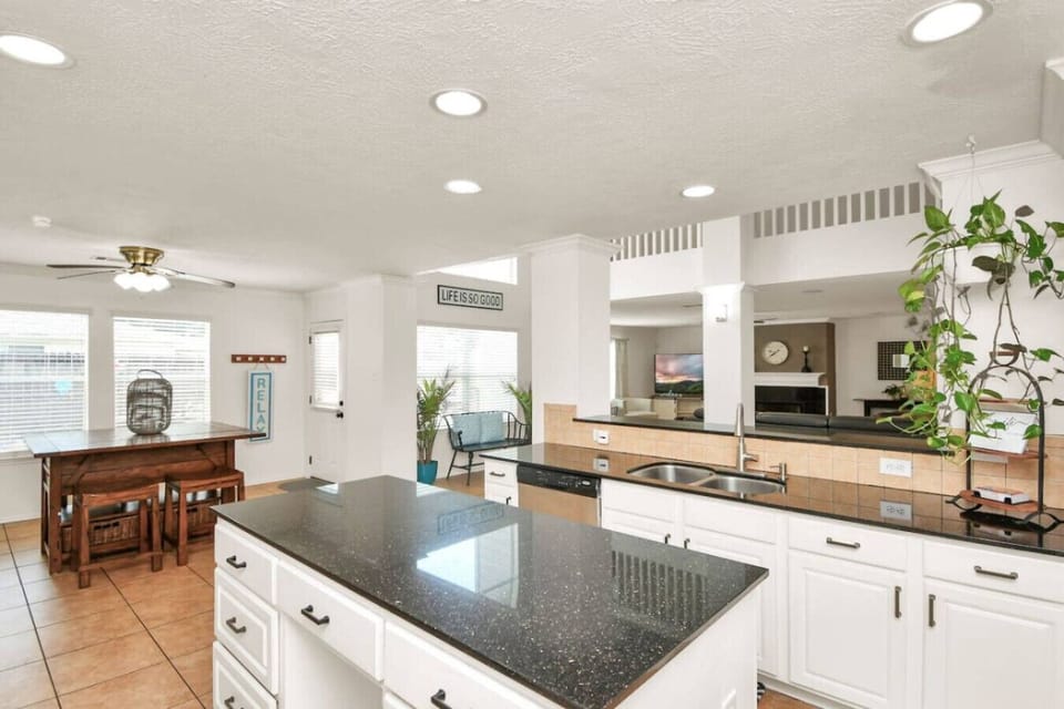 Kitchen Counter