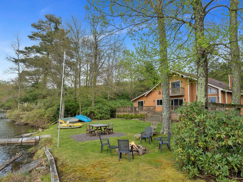 Welcome to your dream lakefront escape, where relaxation and scenic views await at every turn.
