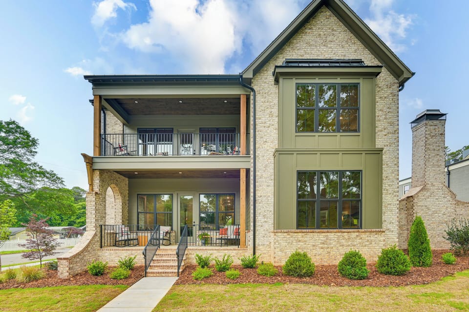 House (5 Bedrooms) | Interior