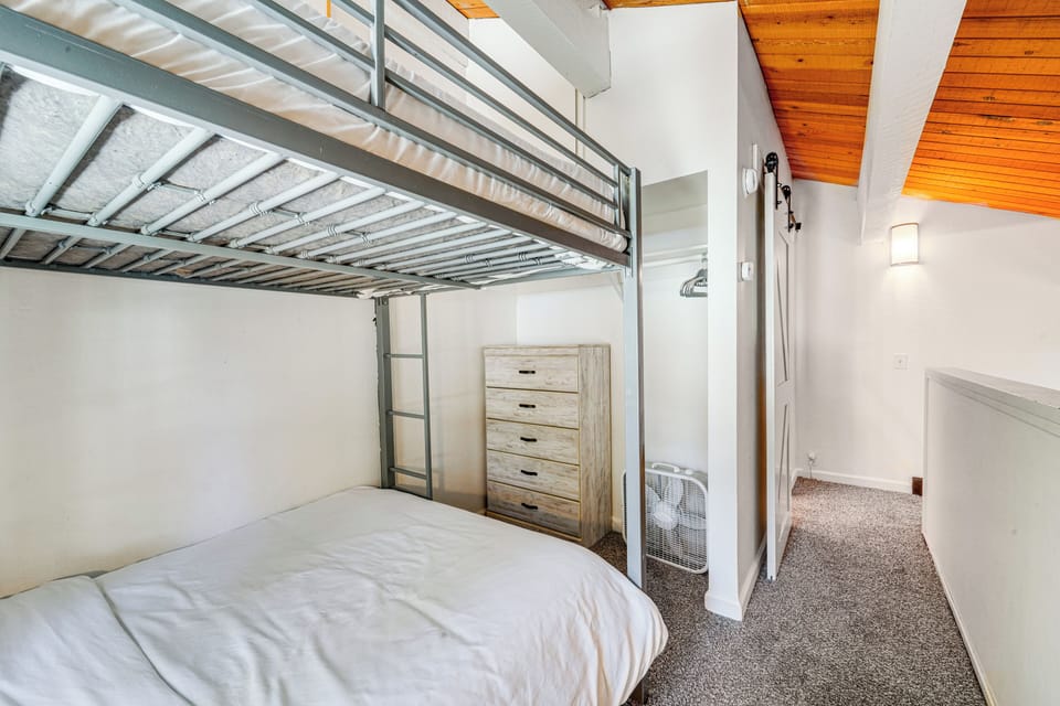 Apartment (1 Bedroom) | Interior