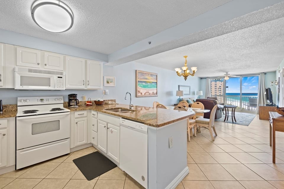 Condo, 2 Bedrooms | Private kitchen | Fridge, microwave, oven, coffee/tea maker